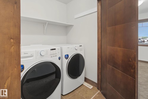 29 Hudson Cove, Spruce Grove, AB - Indoor Photo Showing Laundry Room