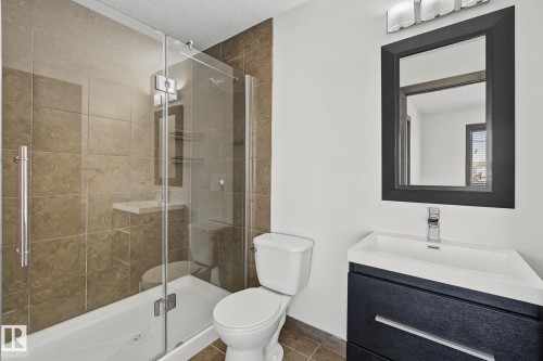 29 Hudson Cove, Spruce Grove, AB - Indoor Photo Showing Bathroom