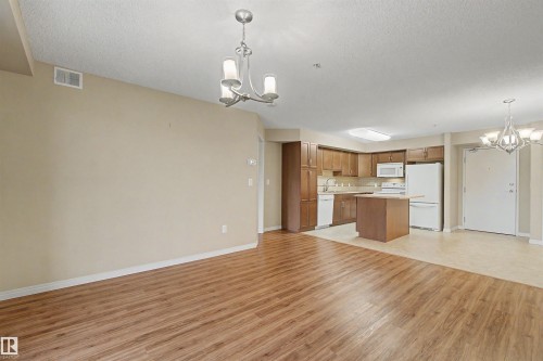 #215 4450 Mccrae Av Nw, Edmonton, AB - Indoor Photo Showing Kitchen