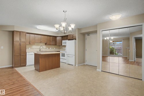 #215 4450 Mccrae Av Nw, Edmonton, AB - Indoor Photo Showing Kitchen