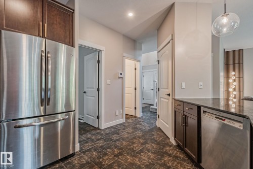 1615 Wates Close Sw, Edmonton, AB - Indoor
