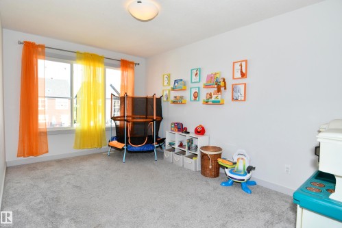 560 Sturtz Link, Leduc, AB - Indoor