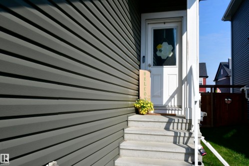 560 Sturtz Link, Leduc, AB - Outdoor With Exterior