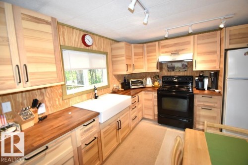 280A Lyn Lane (Amisk Lake), Rural Athabasca County, AB - Indoor Photo Showing Kitchen