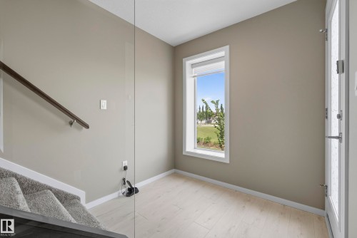 #10 1075 Rosenthal Bv Nw, Edmonton, AB - Indoor Photo Showing Other Room
