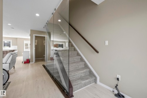 #10 1075 Rosenthal Bv Nw, Edmonton, AB - Indoor Photo Showing Other Room