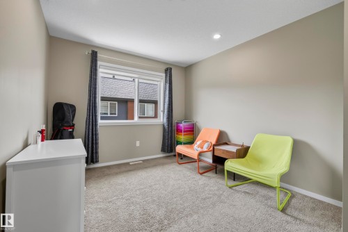 #10 1075 Rosenthal Bv Nw, Edmonton, AB - Indoor