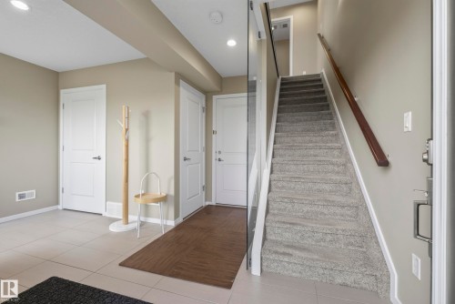#10 1075 Rosenthal Bv Nw, Edmonton, AB - Indoor Photo Showing Other Room