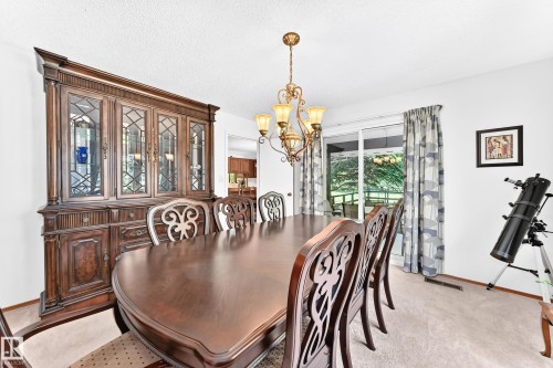 #24 25507 Twp Road 512 A, Rural Parkland County, AB - Indoor Photo Showing Dining Room