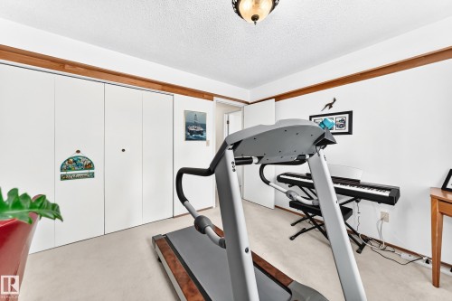 #24 25507 Twp Road 512 A, Rural Parkland County, AB - Indoor Photo Showing Gym Room