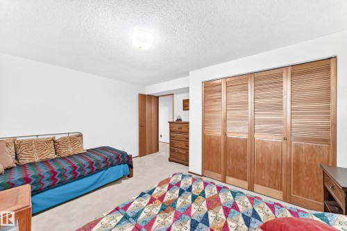 #24 25507 Twp Road 512 A, Rural Parkland County, AB - Indoor Photo Showing Bedroom