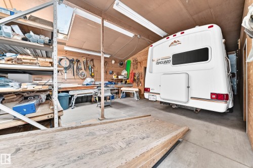 #24 25507 Twp Road 512 A, Rural Parkland County, AB - Indoor Photo Showing Garage