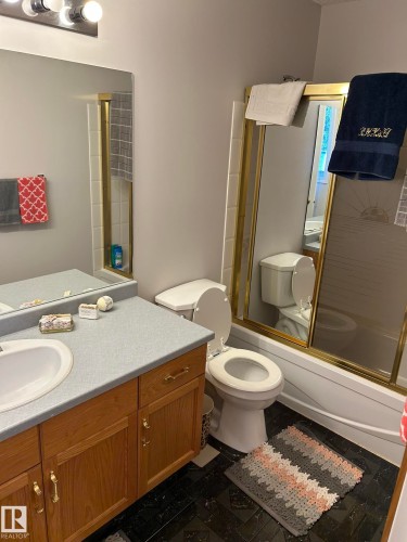 4014 Champagne Drive, Athabasca Town, AB - Indoor Photo Showing Bathroom