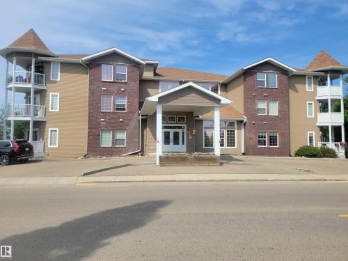 #106 4128 47 St, Drayton Valley, AB - Outdoor With Balcony With Facade