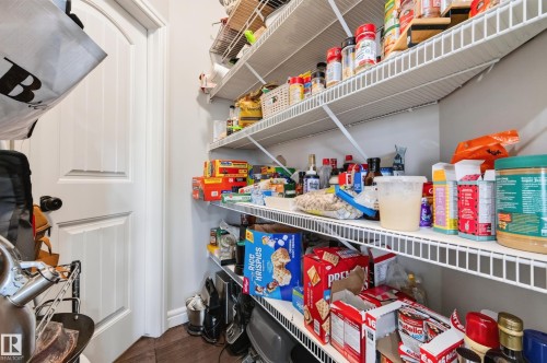 58 Woodbridge Link, Fort Saskatchewan, AB - Indoor With Storage
