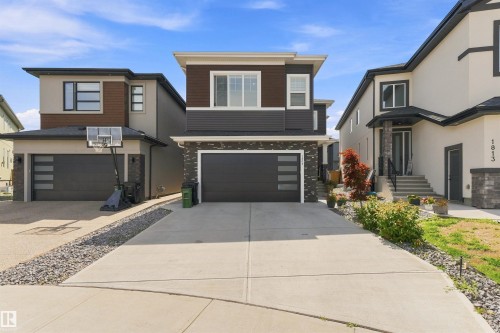 1809 18A Avenue Nw, Edmonton, AB - Outdoor With Facade