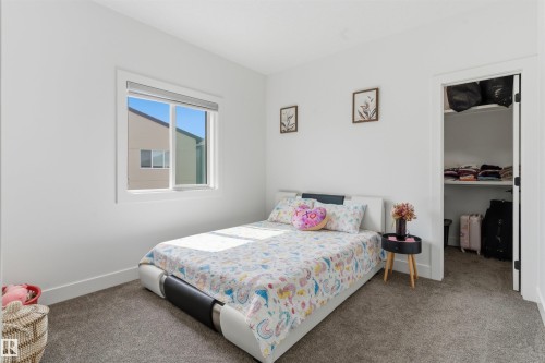 1809 18A Avenue Nw, Edmonton, AB - Indoor Photo Showing Bedroom