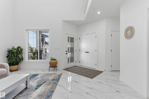 1809 18A Avenue Nw, Edmonton, AB - Indoor Photo Showing Other Room