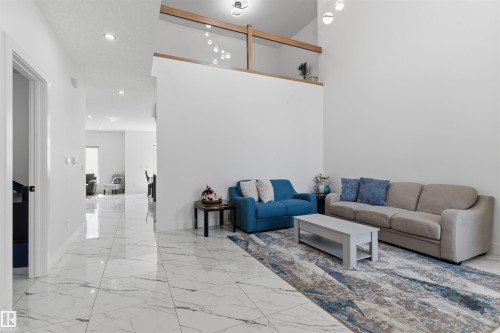 1809 18A Avenue Nw, Edmonton, AB - Indoor