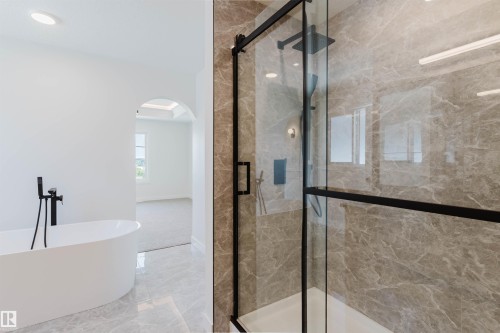 3327 Chernowski Way Sw, Edmonton, AB - Indoor Photo Showing Bathroom