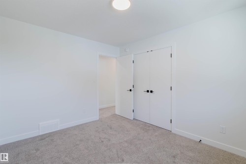 3327 Chernowski Way Sw, Edmonton, AB - Indoor Photo Showing Other Room