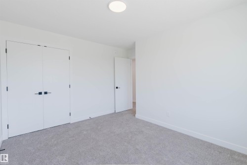 3327 Chernowski Way Sw, Edmonton, AB - Indoor Photo Showing Other Room