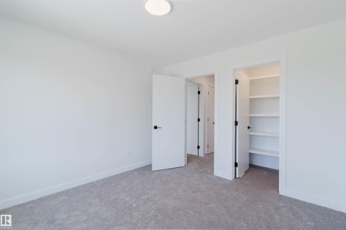 3327 Chernowski Way Sw, Edmonton, AB - Indoor