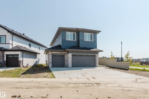3327 Chernowski Way Sw, Edmonton, AB - Outdoor