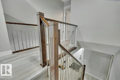 5451 Hill View Crescent Nw, Edmonton, AB - Indoor Photo Showing Other Room
