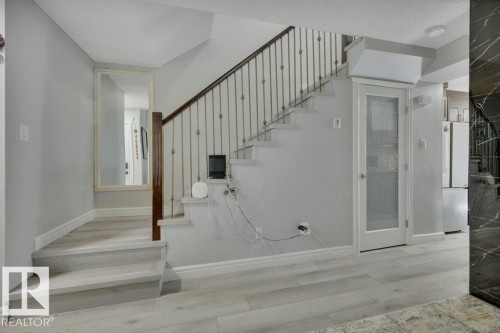 5451 Hill View Crescent Nw, Edmonton, AB - Indoor Photo Showing Other Room