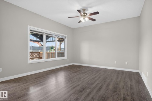 7341 Armour Crescent Sw, Edmonton, AB - Indoor Photo Showing Other Room