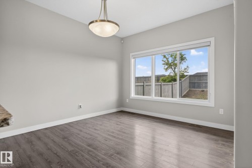 7341 Armour Crescent Sw, Edmonton, AB - Indoor Photo Showing Other Room