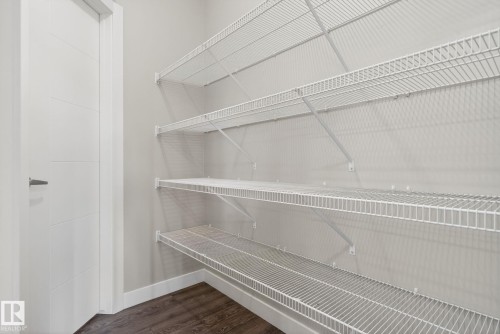 7341 Armour Crescent Sw, Edmonton, AB - Indoor With Storage