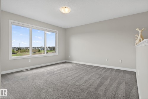 7341 Armour Crescent Sw, Edmonton, AB - Indoor Photo Showing Other Room