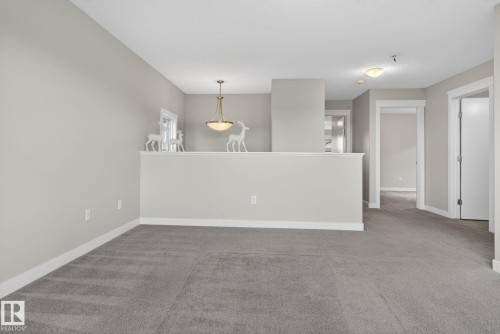 7341 Armour Crescent Sw, Edmonton, AB - Indoor Photo Showing Other Room