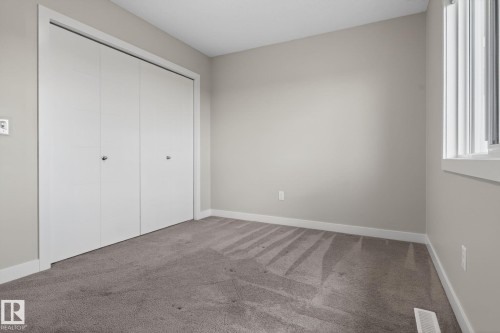 7341 Armour Crescent Sw, Edmonton, AB - Indoor Photo Showing Other Room
