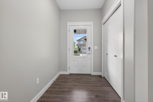 7341 Armour Crescent Sw, Edmonton, AB - Indoor Photo Showing Other Room