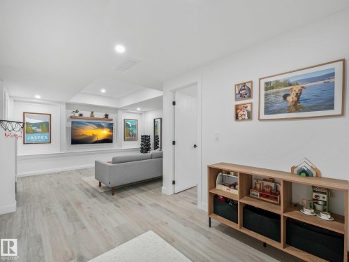 34 Edgefield Way, St. Albert, AB - Indoor