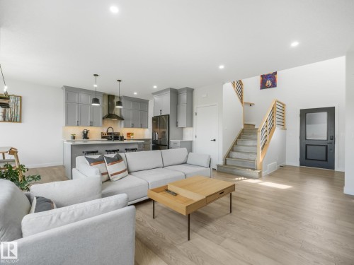 34 Edgefield Way, St. Albert, AB - Indoor Photo Showing Living Room