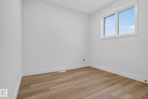 15728 9 Street Ne, Edmonton, AB - Indoor Photo Showing Other Room