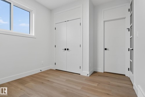 15728 9 Street Ne, Edmonton, AB - Indoor Photo Showing Other Room