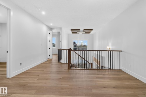 15728 9 Street Ne, Edmonton, AB - Indoor Photo Showing Other Room