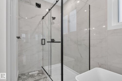 15728 9 Street Ne, Edmonton, AB - Indoor Photo Showing Bathroom