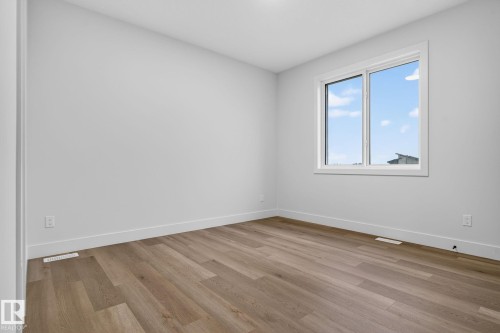 15728 9 Street Ne, Edmonton, AB - Indoor Photo Showing Other Room