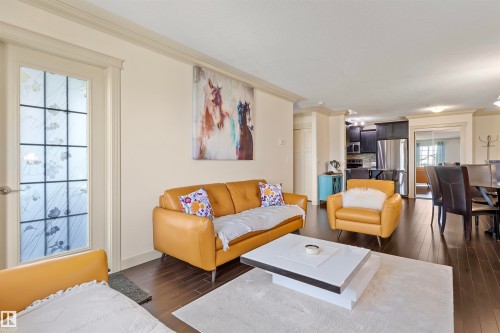 #301 16235 51 St Nw, Edmonton, AB - Indoor Photo Showing Living Room
