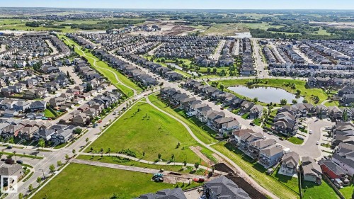 Expansive residential area featuring numerous detached homes with varied architectural styles - 2314 Wonnacott Crescent Sw, Edmonton, AB - Outdoor With View