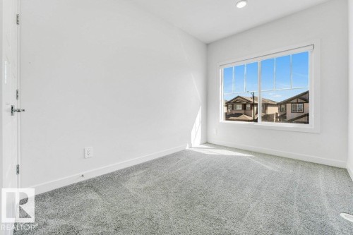 5140 23 Avenue Sw, Edmonton, AB - Indoor Photo Showing Other Room