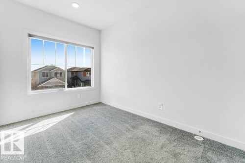 5140 23 Avenue Sw, Edmonton, AB - Indoor Photo Showing Other Room