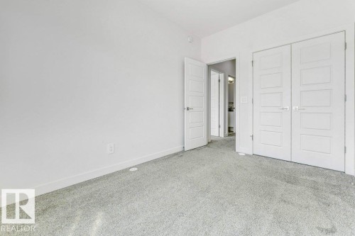 5140 23 Avenue Sw, Edmonton, AB - Indoor Photo Showing Other Room