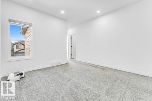 5140 23 Avenue Sw, Edmonton, AB - Indoor Photo Showing Other Room